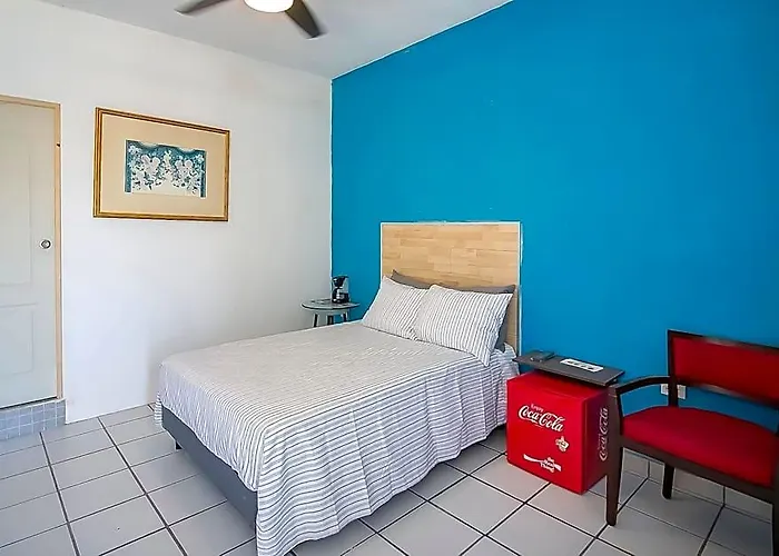 Oyo Plaza Torres, 2*